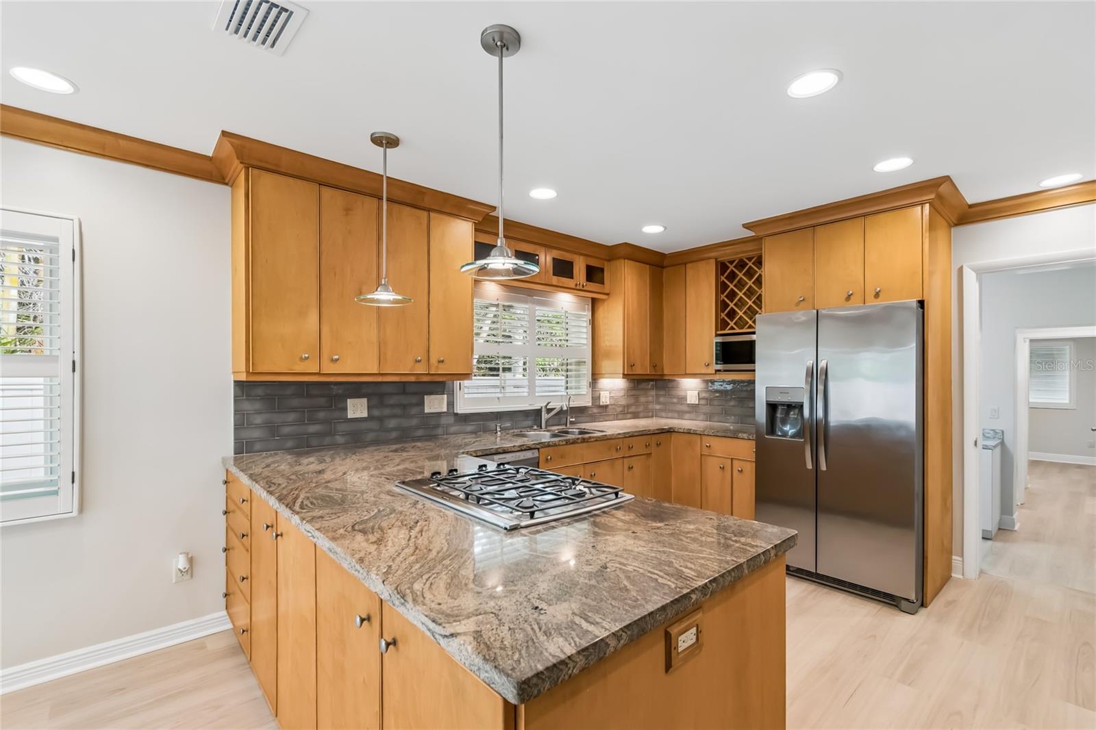 99 LADOGA AVE, TAMPA, FL, 33606