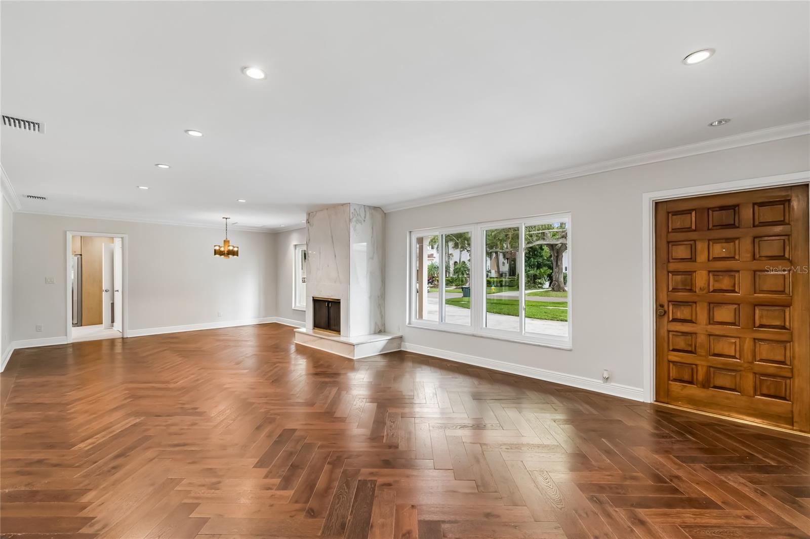 99 LADOGA AVE, TAMPA, FL, 33606