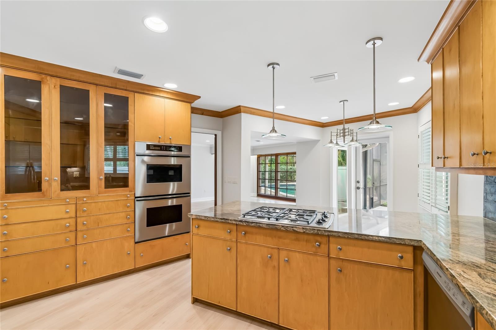 99 LADOGA AVE, TAMPA, FL, 33606