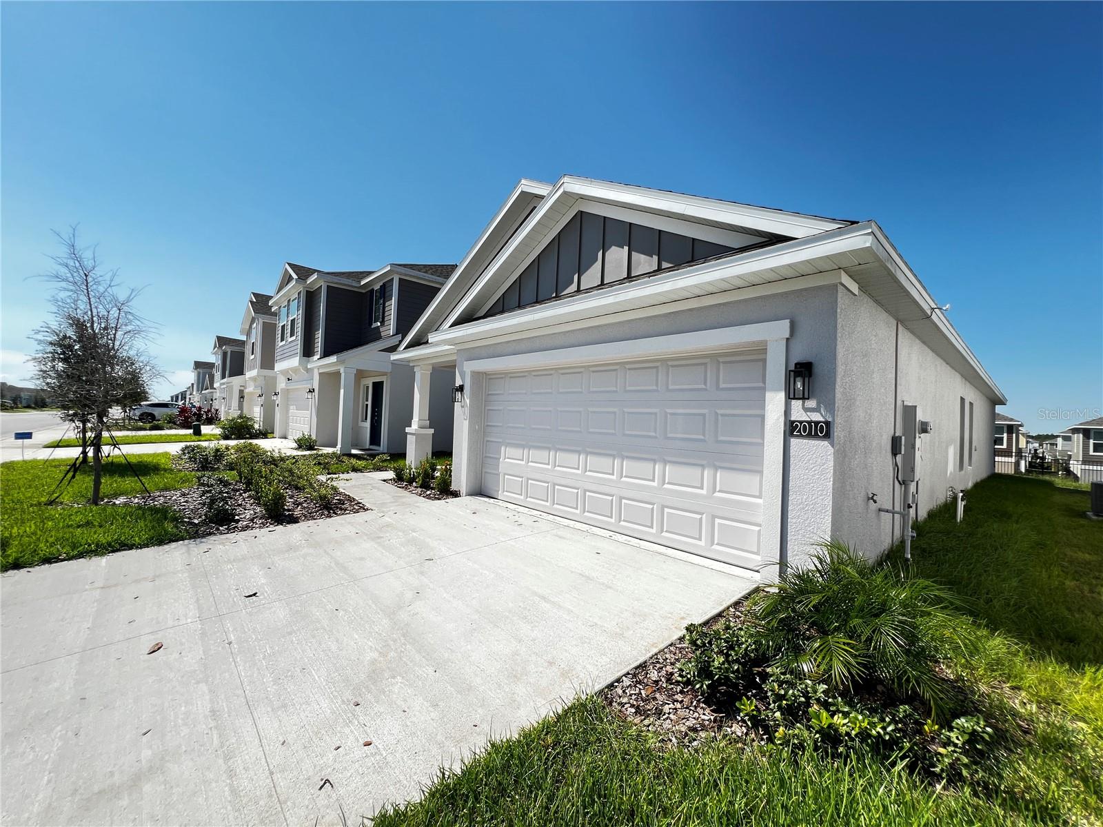 2010 PUNCH BOWL AVE, DAVENPORT, FL, 33837