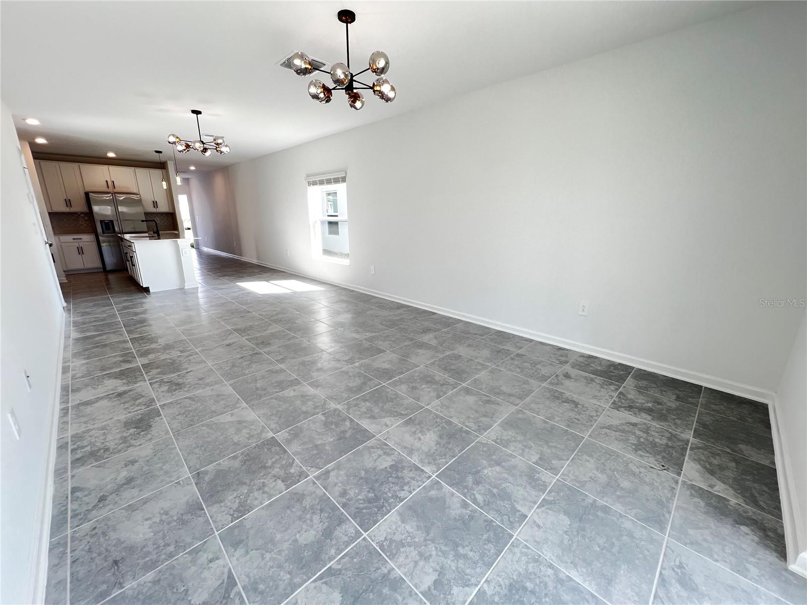 2010 PUNCH BOWL AVE, DAVENPORT, FL, 33837