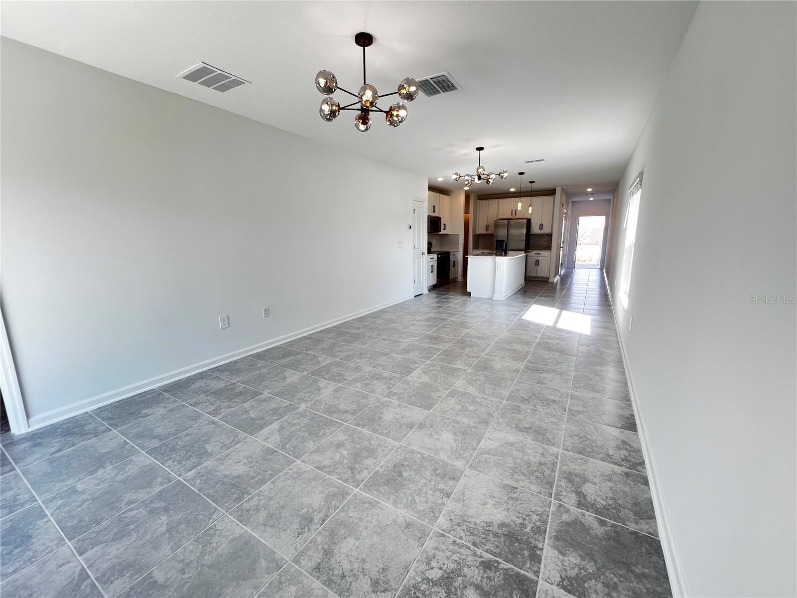 2010 PUNCH BOWL AVE, DAVENPORT, FL, 33837