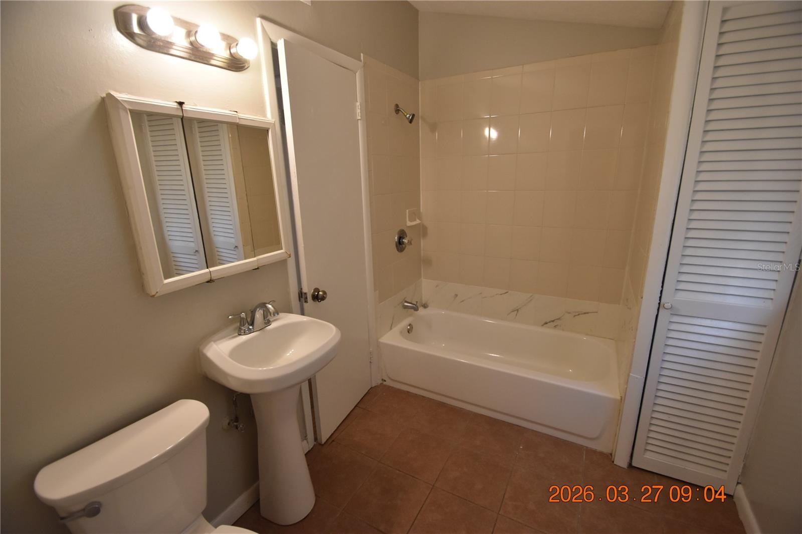 10110 ALAMBRA AVE, TAMPA, FL, 33619