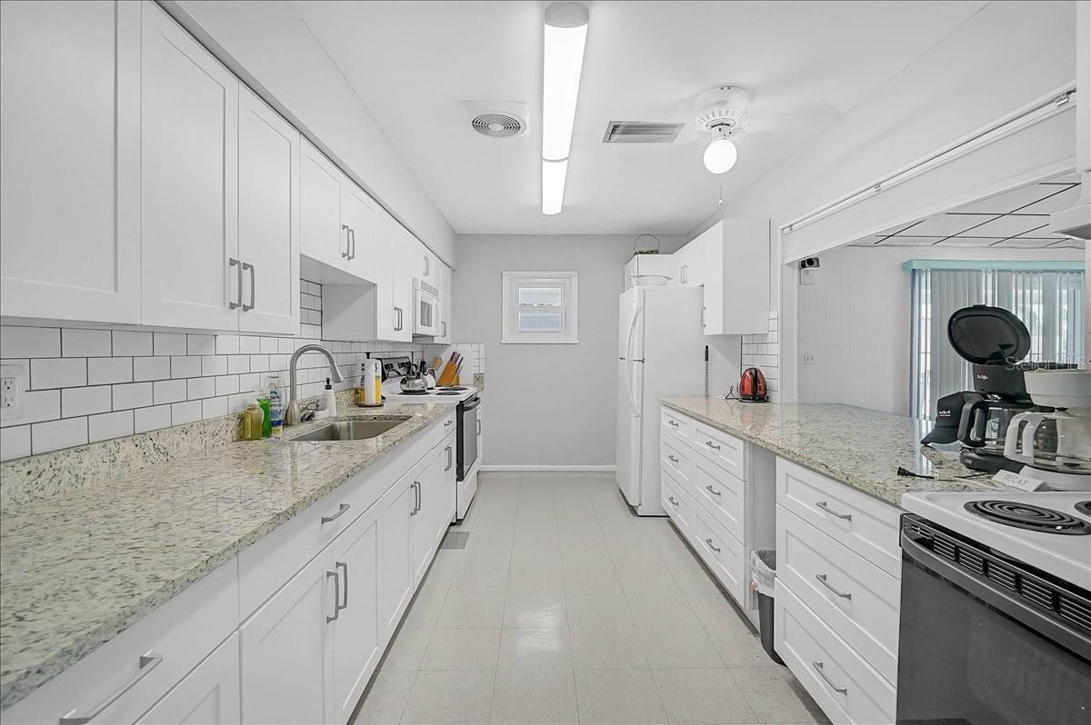 2222 ORANGE BLOSSOM LN #2222, BRADENTON, FL, 34207
