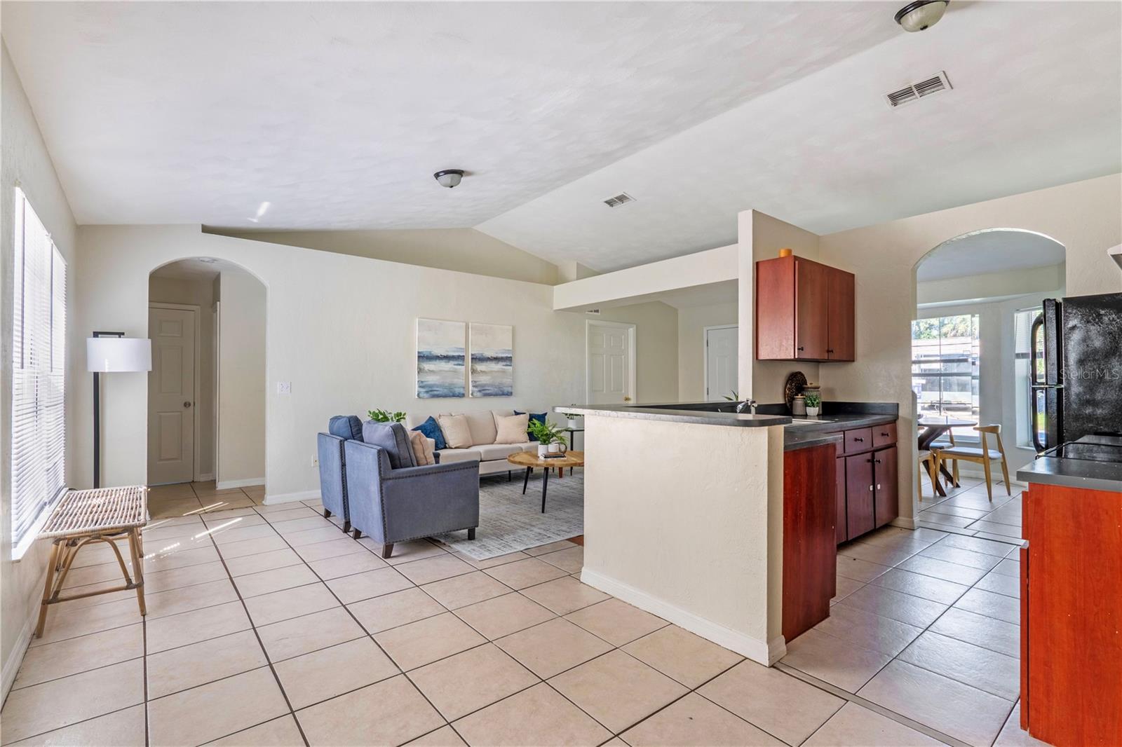 816 GROVE AVE, DAYTONA BEACH, FL, 32117