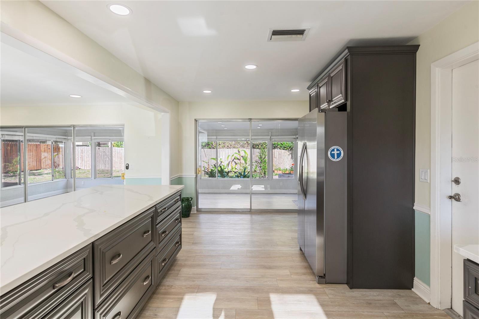 1109 S SAN REMO AVE, CLEARWATER, FL, 33756