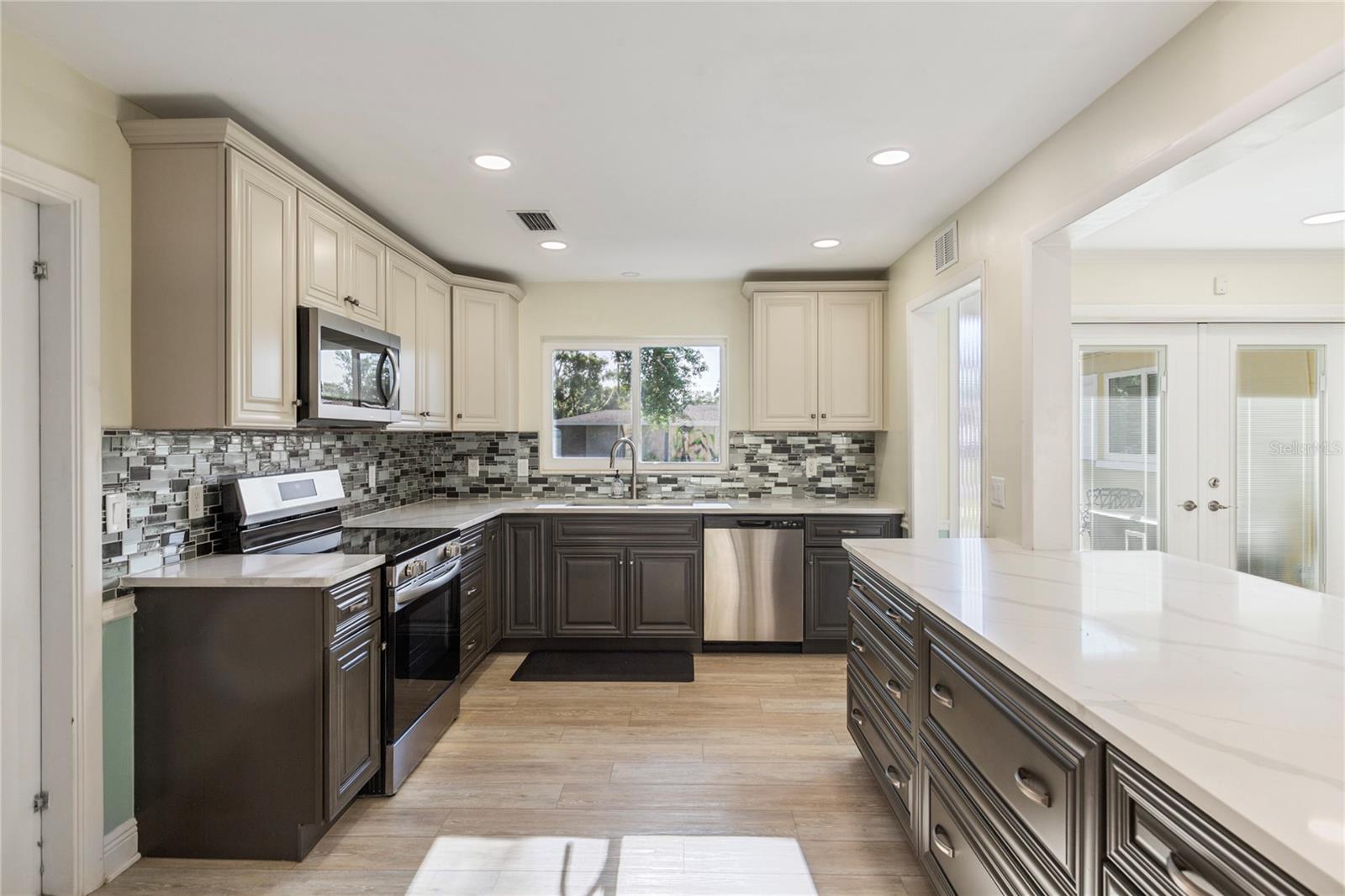 1109 S SAN REMO AVE, CLEARWATER, FL, 33756