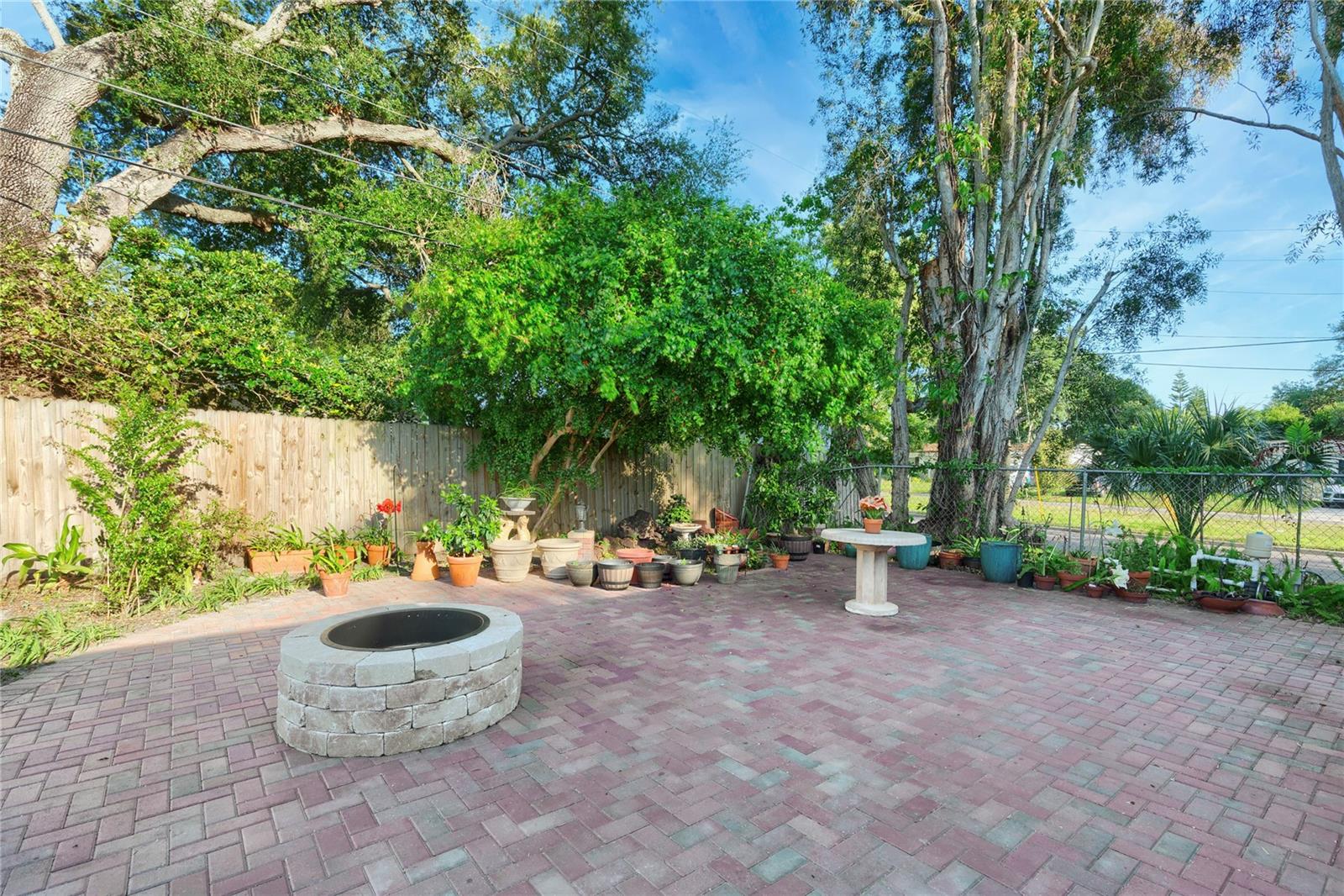 1109 S SAN REMO AVE, CLEARWATER, FL, 33756