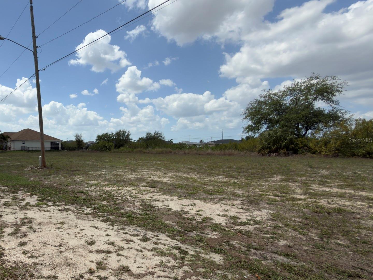 2206 NE 1ST PL, CAPE CORAL, FL, 33909