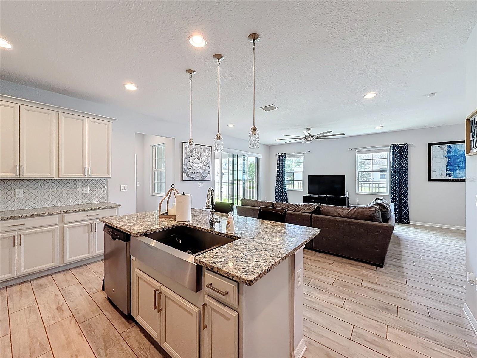 8150 GRAY KINGBIRD DR, WINTER GARDEN, FL, 34787