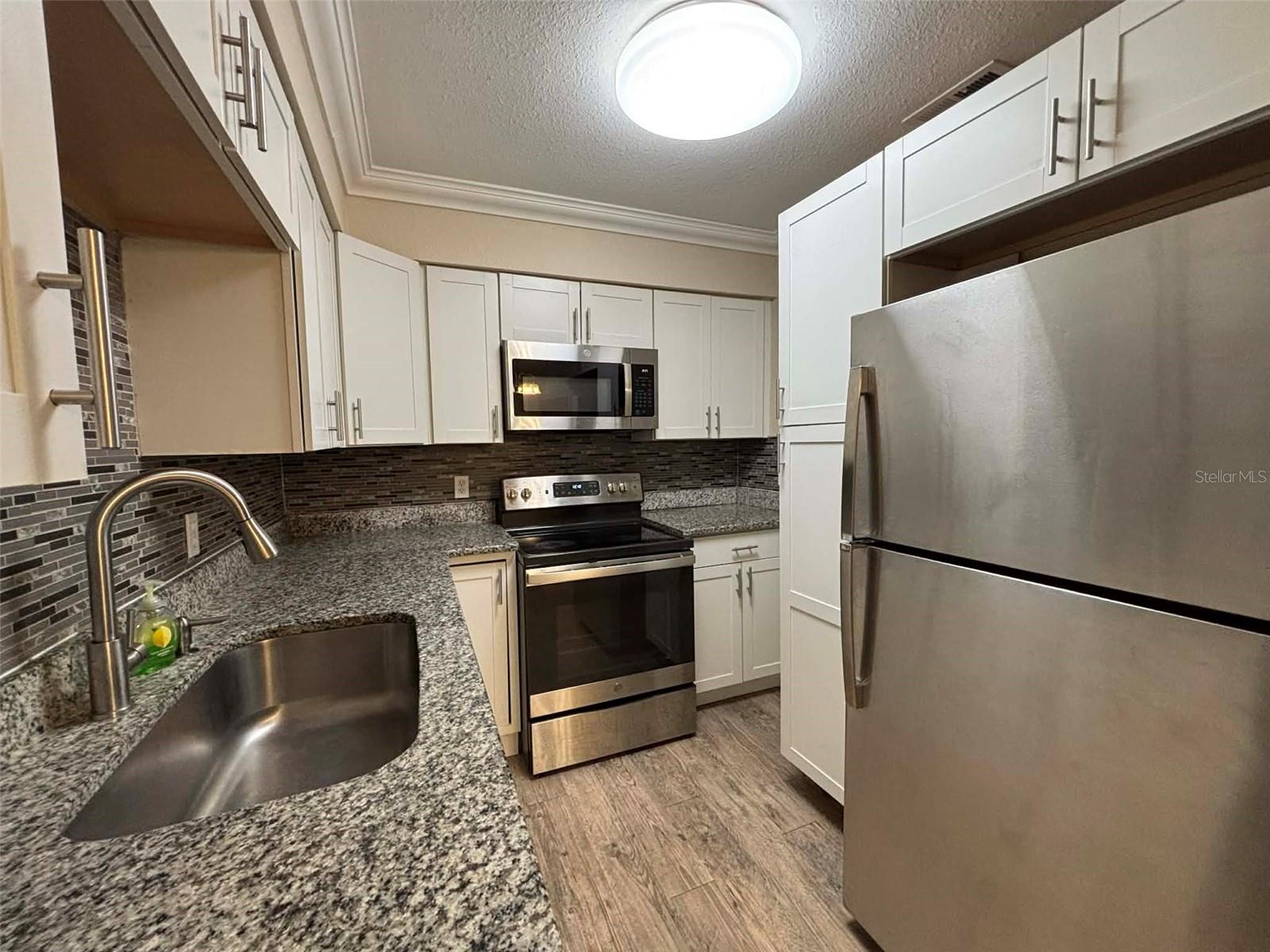 606 HOLT CIR, WINTER HAVEN, FL, 33880
