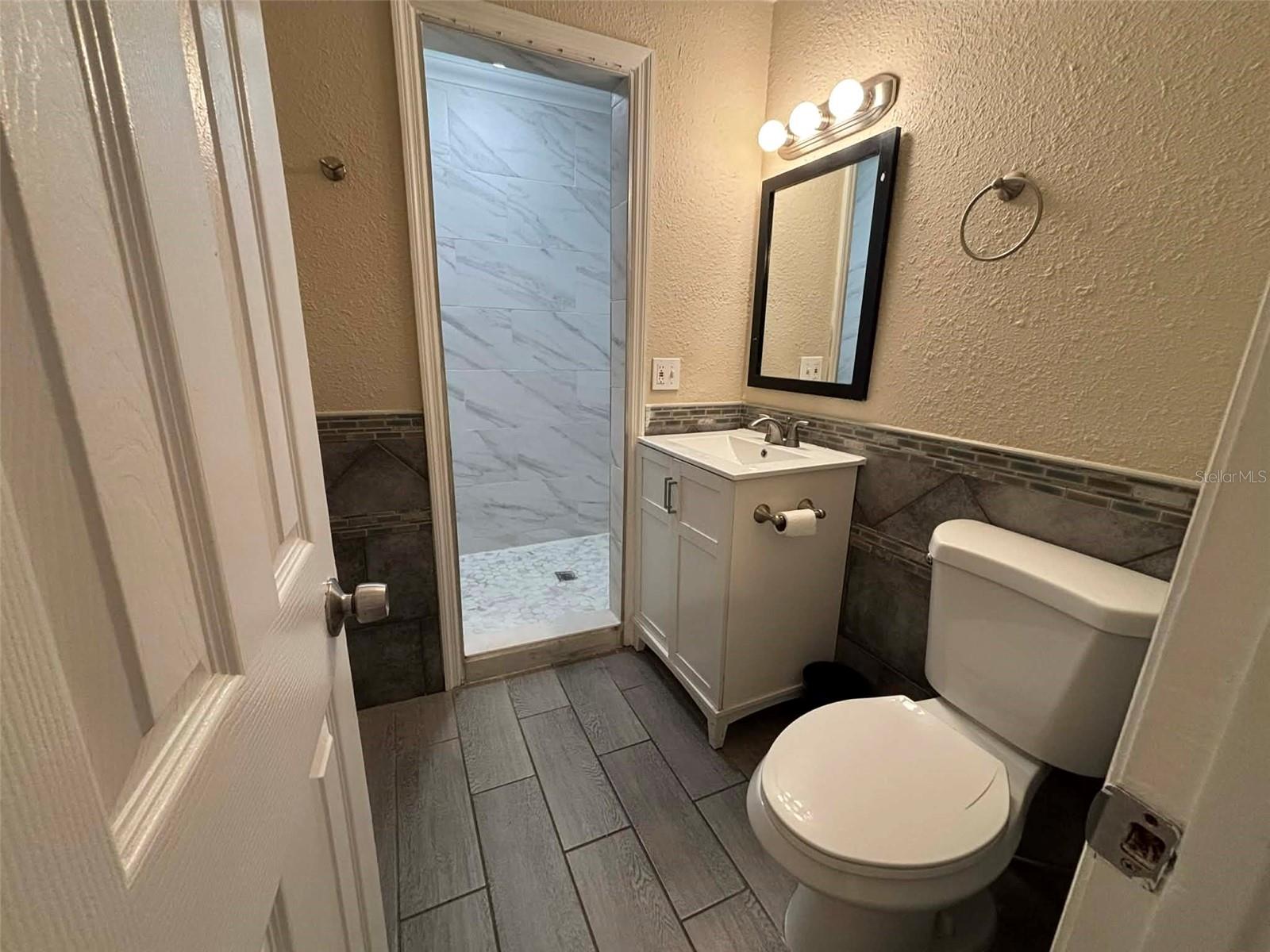 606 HOLT CIR, WINTER HAVEN, FL, 33880