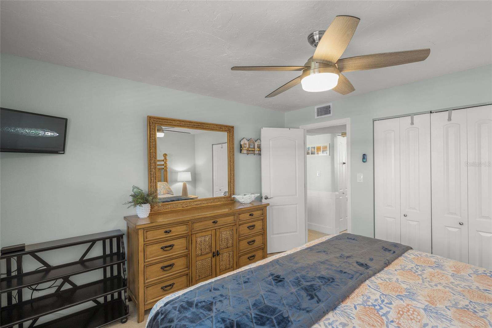 915 BEACH RD #215, SIESTA KEY, FL, 34242
