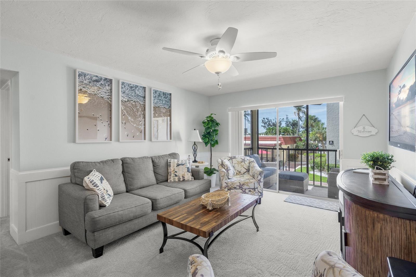 915 BEACH RD #215, SIESTA KEY, FL, 34242