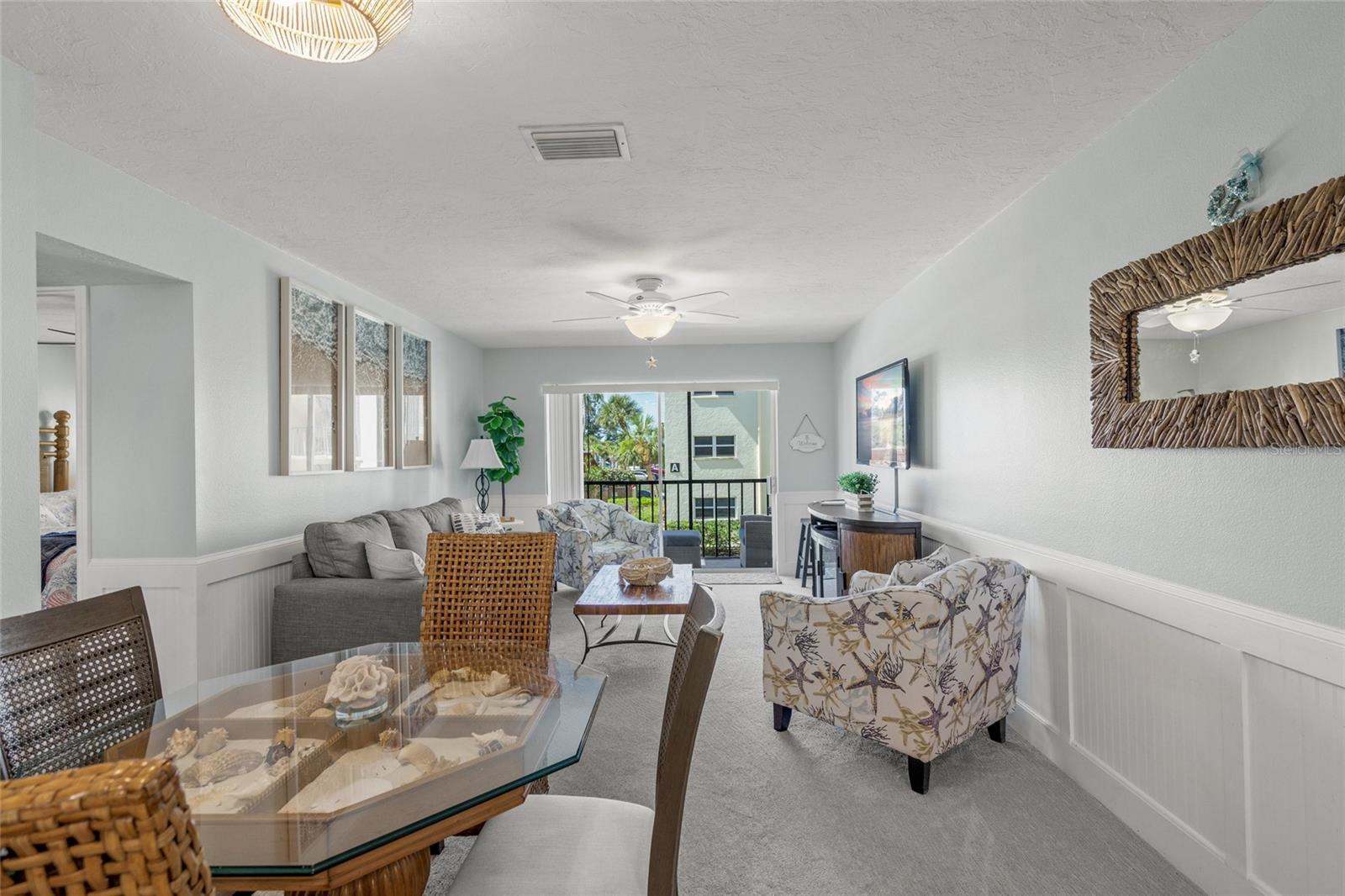 915 BEACH RD #215, SIESTA KEY, FL, 34242