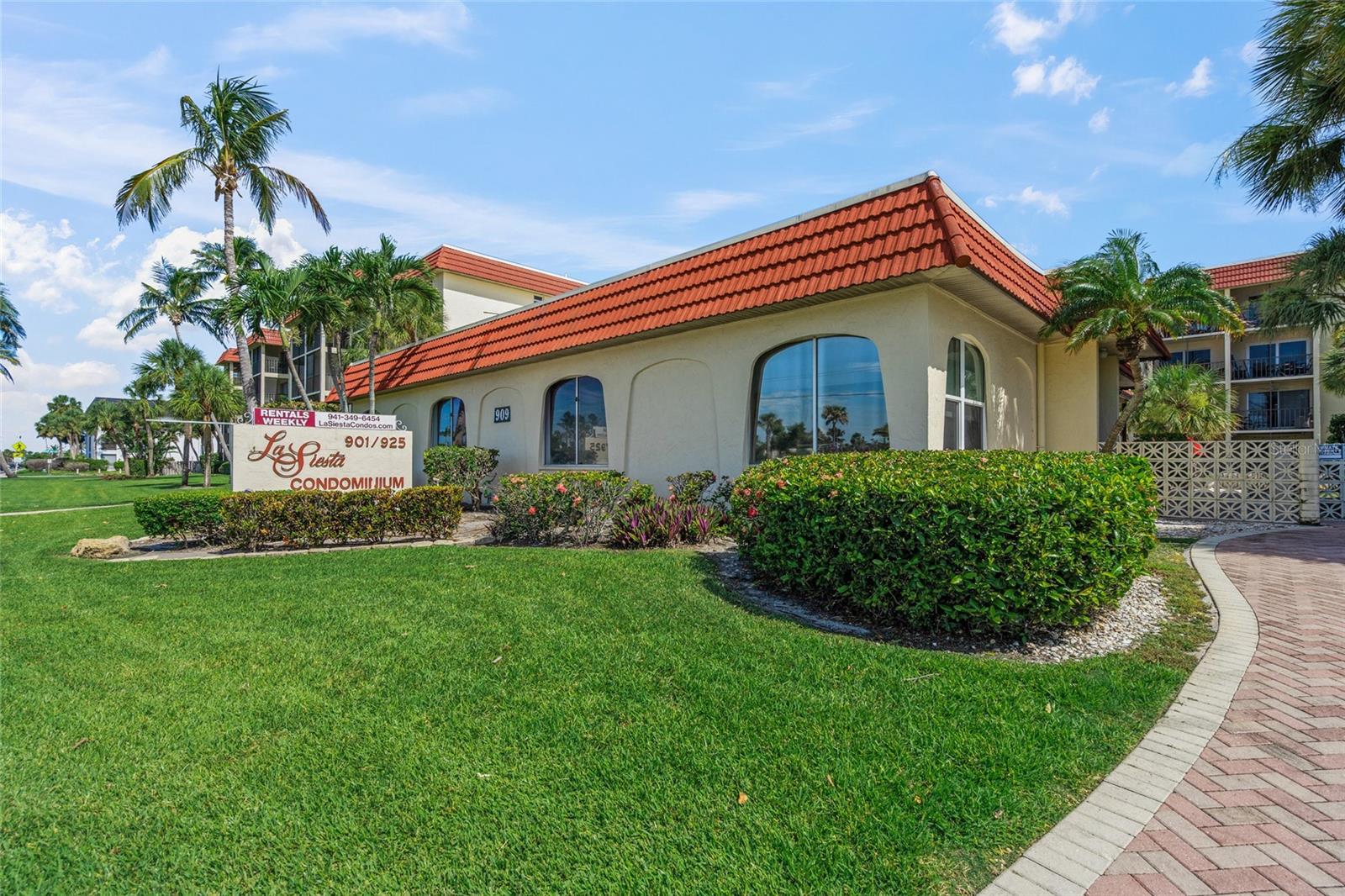 915 BEACH RD #215, SIESTA KEY, FL, 34242