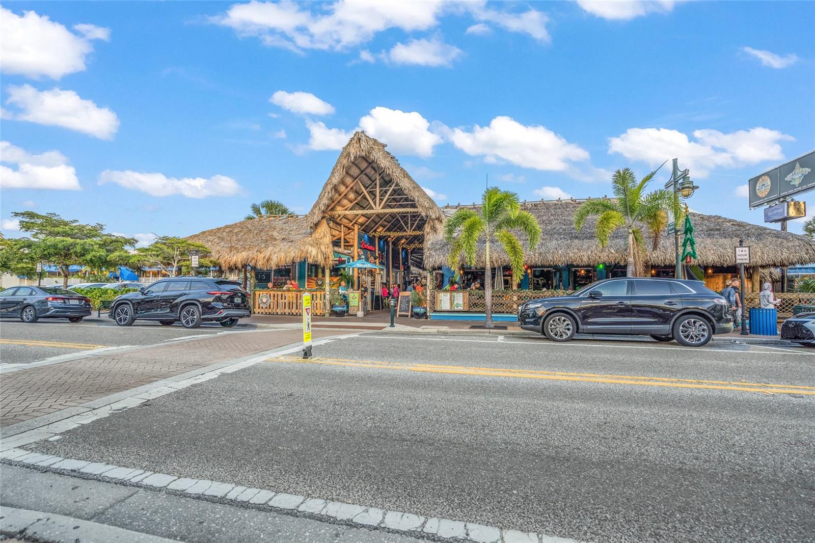915 BEACH RD #215, SIESTA KEY, FL, 34242