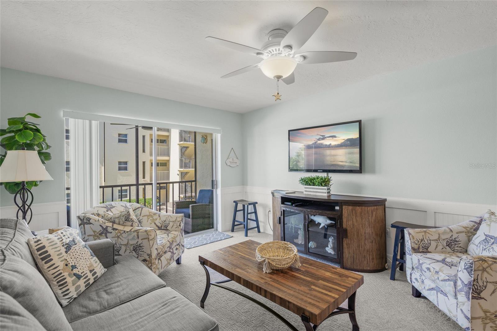 915 BEACH RD #215, SIESTA KEY, FL, 34242