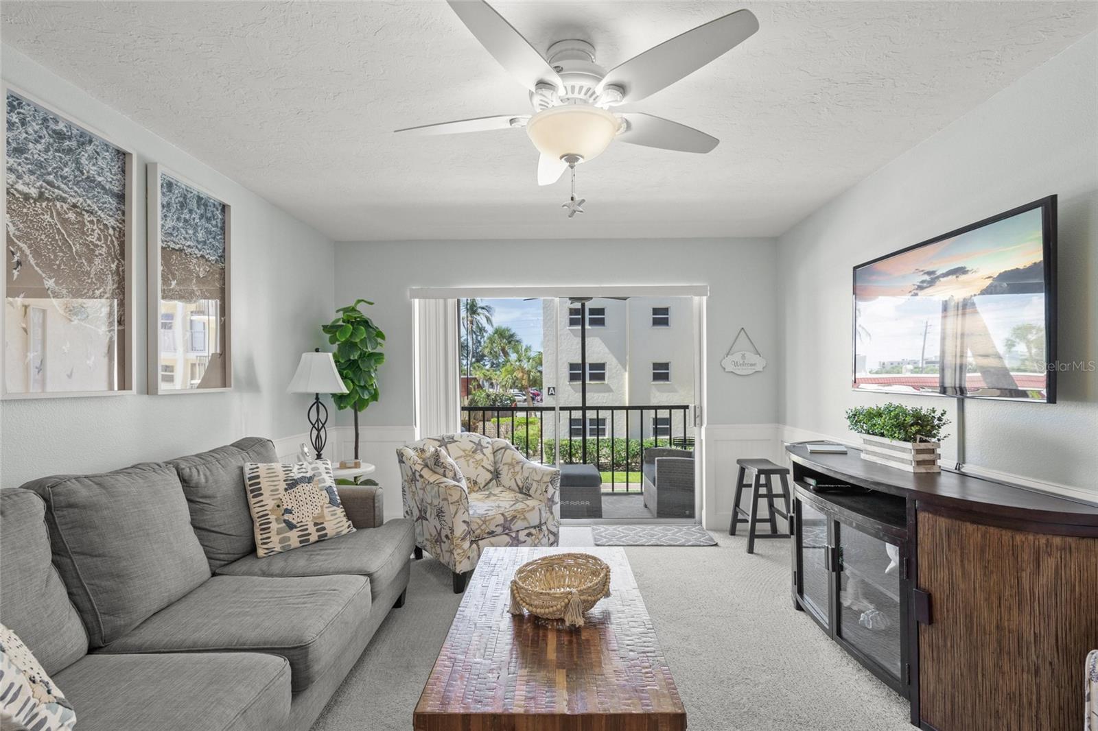 915 BEACH RD #215, SIESTA KEY, FL, 34242