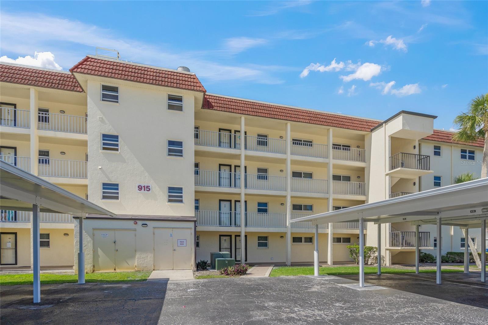 915 BEACH RD #215, SIESTA KEY, FL, 34242