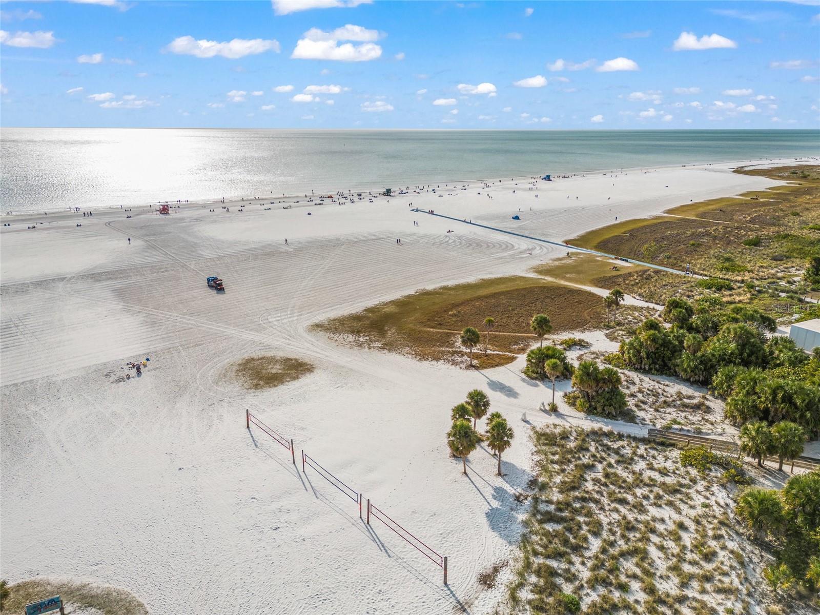 915 BEACH RD #215, SIESTA KEY, FL, 34242