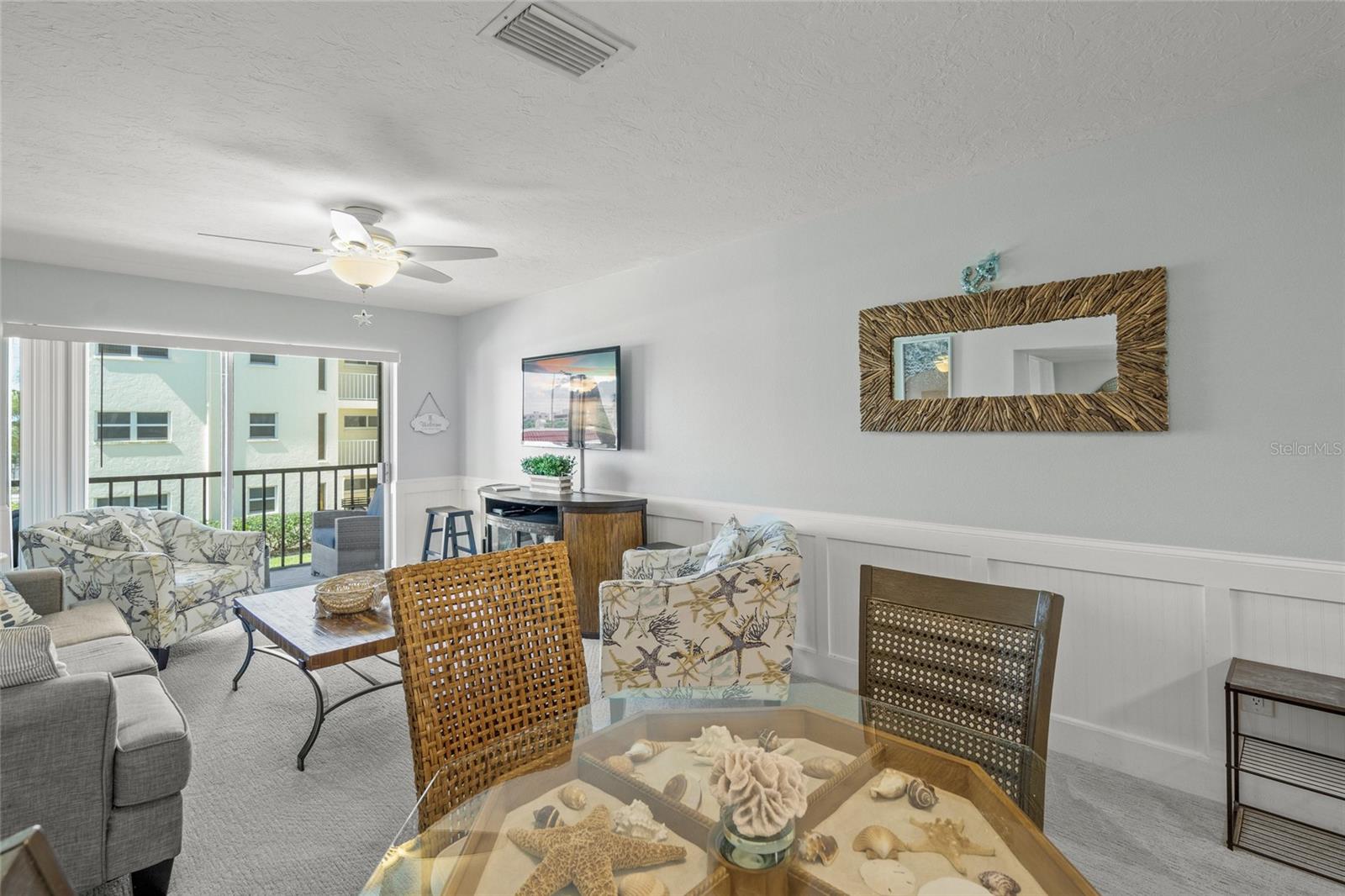 915 BEACH RD #215, SIESTA KEY, FL, 34242