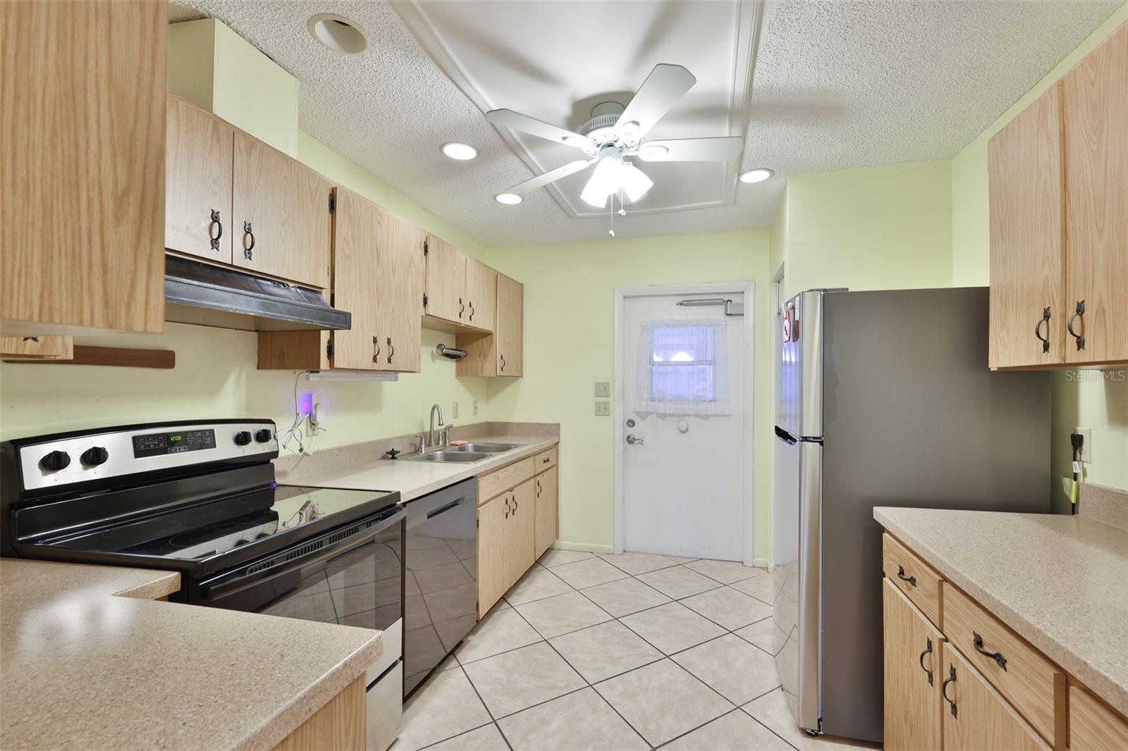603 LA JOLLA AVE, SUN CITY CENTER, FL, 33573
