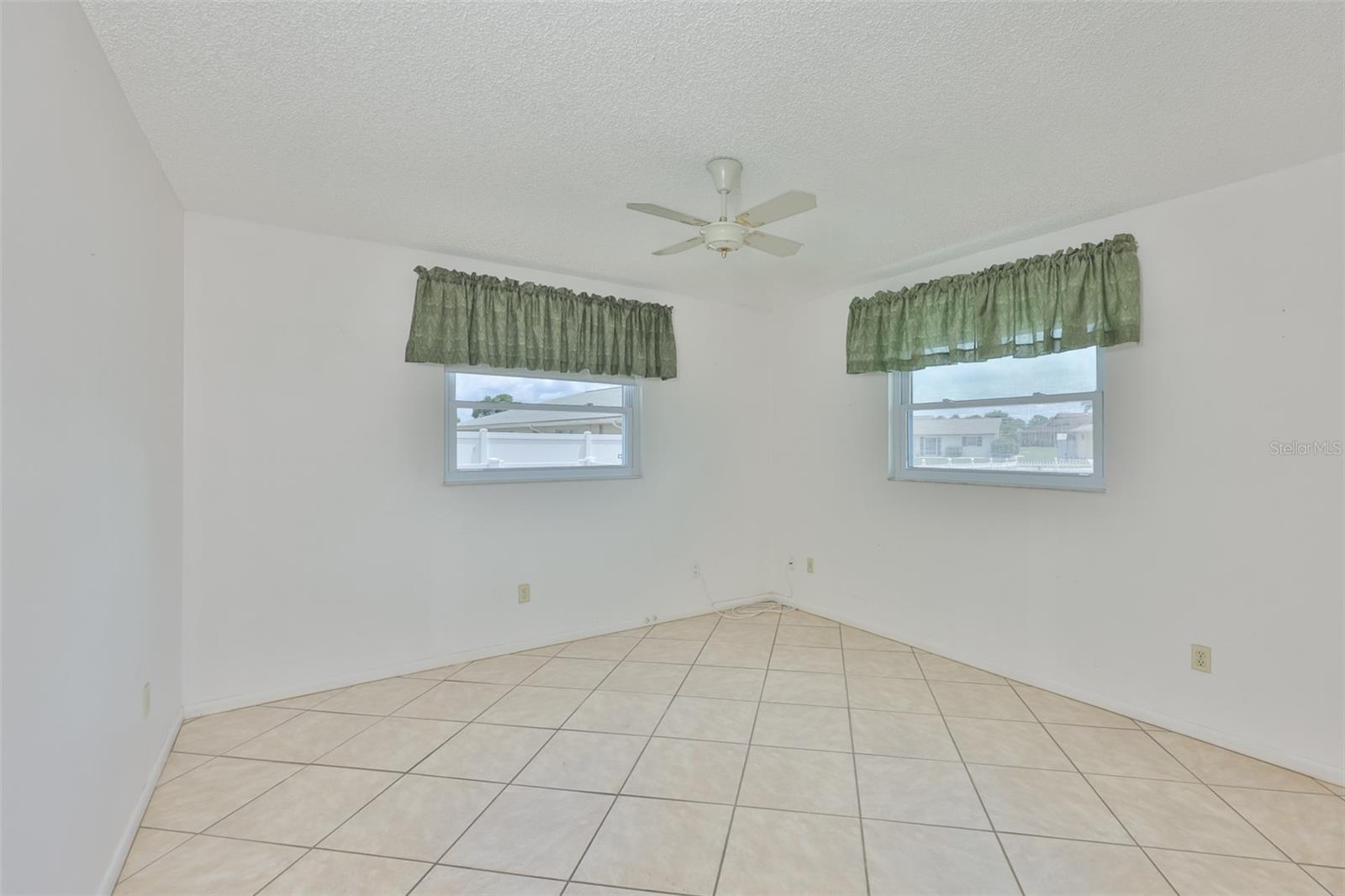 603 LA JOLLA AVE, SUN CITY CENTER, FL, 33573