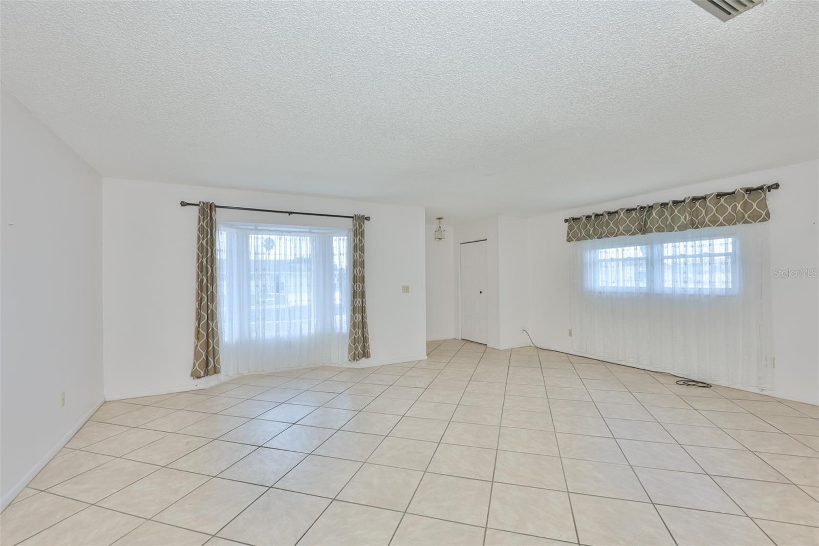 603 LA JOLLA AVE, SUN CITY CENTER, FL, 33573