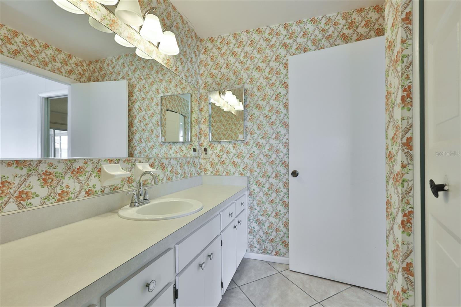 603 LA JOLLA AVE, SUN CITY CENTER, FL, 33573