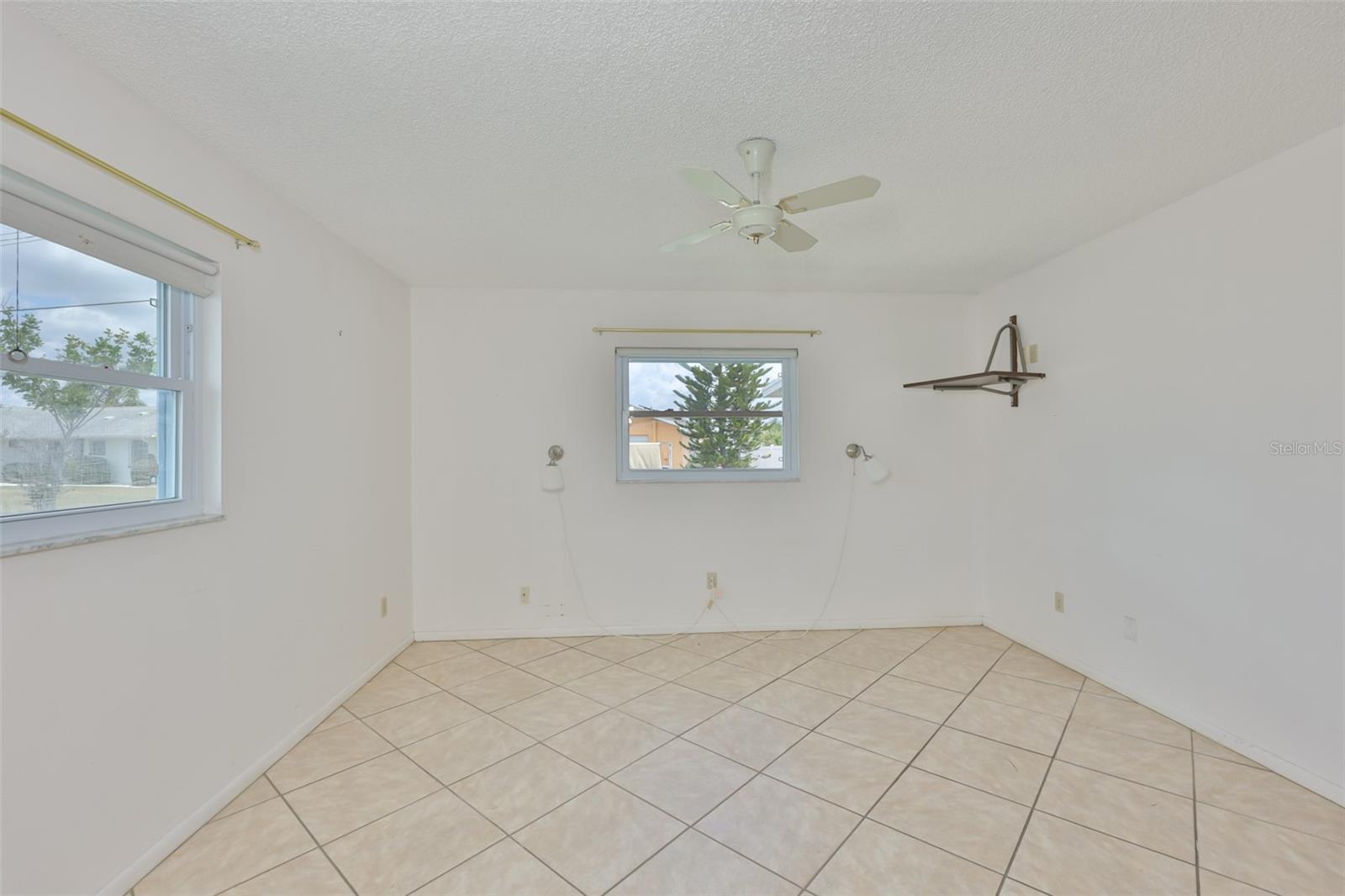 603 LA JOLLA AVE, SUN CITY CENTER, FL, 33573