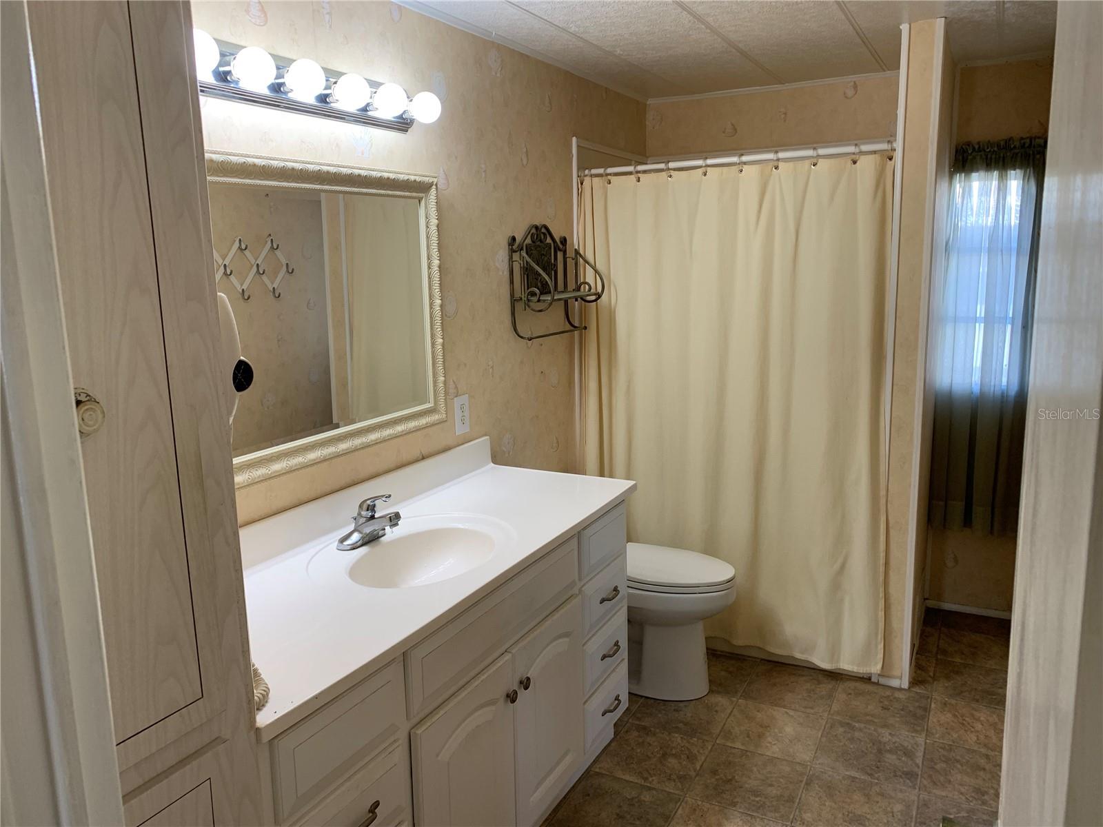 217 MANTUA DR, VENICE, FL, 34285