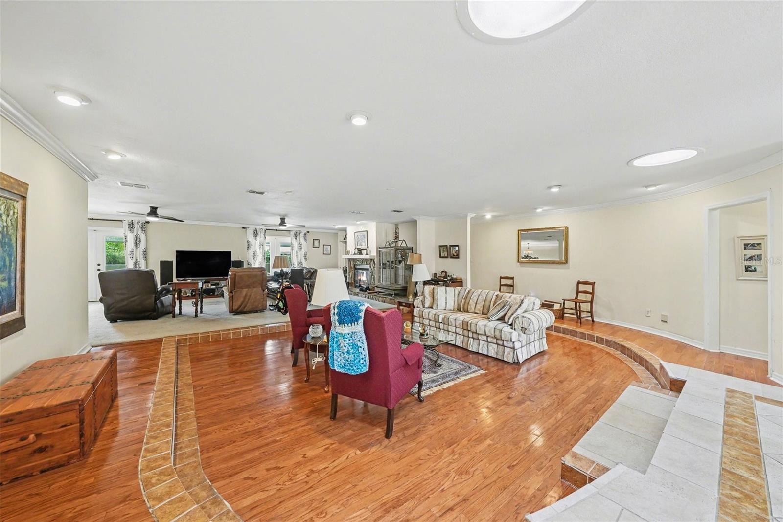 1009 MORFIELD LN, BRANDON, FL, 33511