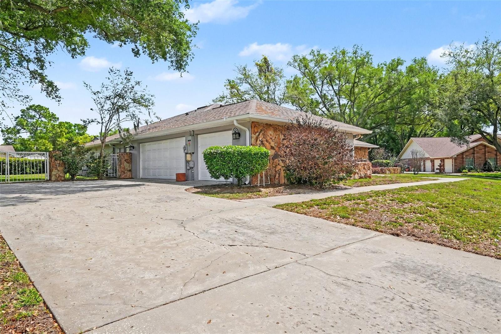 1009 MORFIELD LN, BRANDON, FL, 33511
