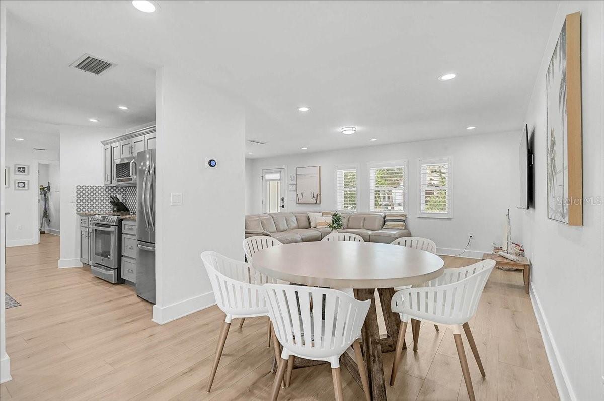3515 LA PALOMA AVE, SARASOTA, FL, 34242