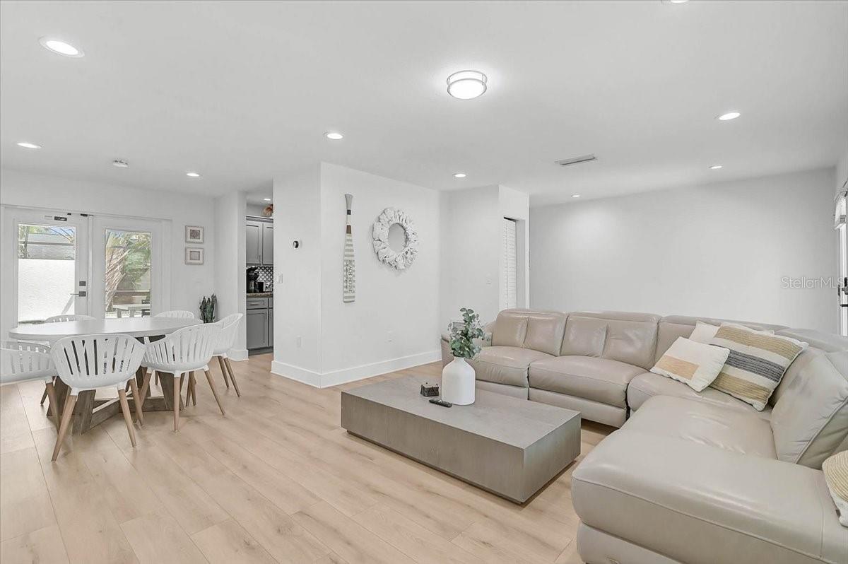 3515 LA PALOMA AVE, SARASOTA, FL, 34242