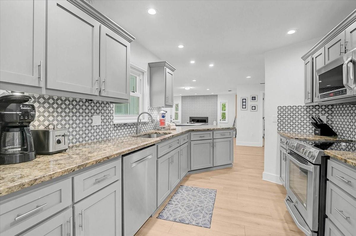 3515 LA PALOMA AVE, SARASOTA, FL, 34242