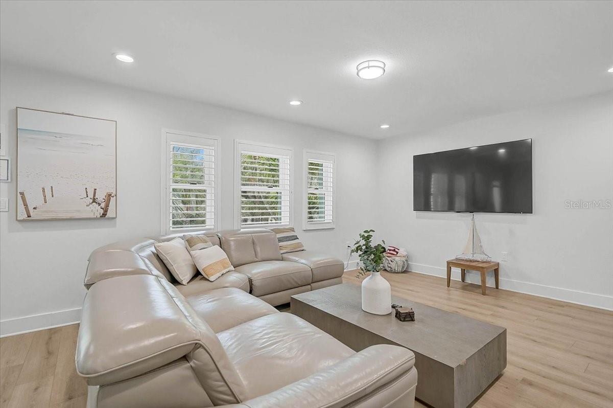 3515 LA PALOMA AVE, SARASOTA, FL, 34242