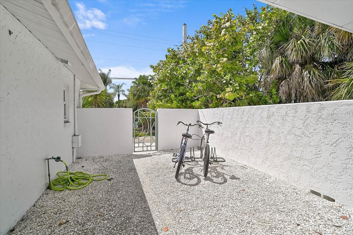 3515 LA PALOMA AVE, SARASOTA, FL, 34242