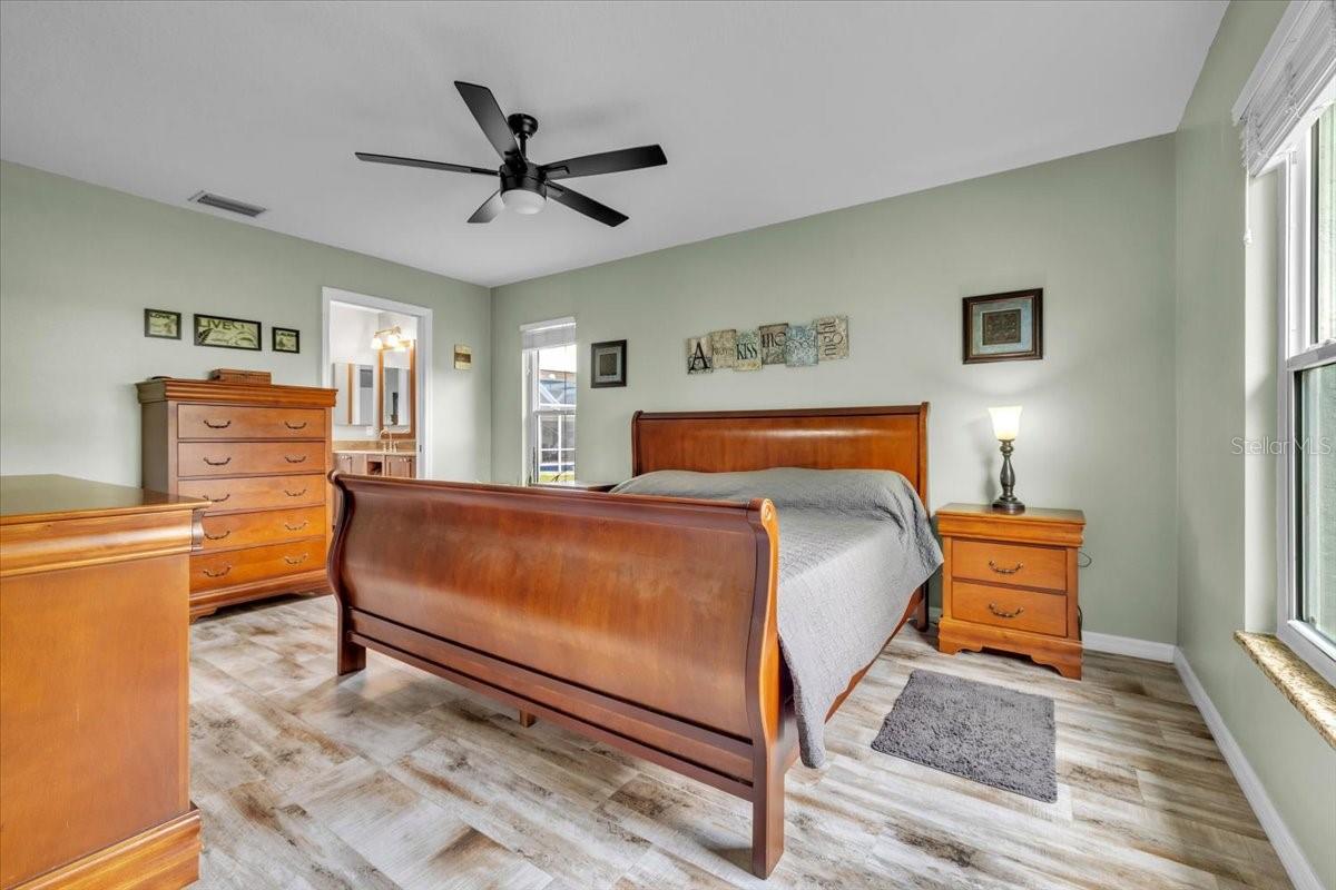 3022 45TH WAY E, BRADENTON, FL, 34203