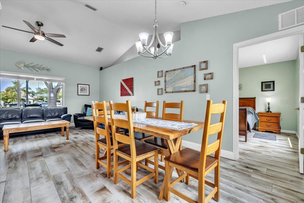 3022 45TH WAY E, BRADENTON, FL, 34203