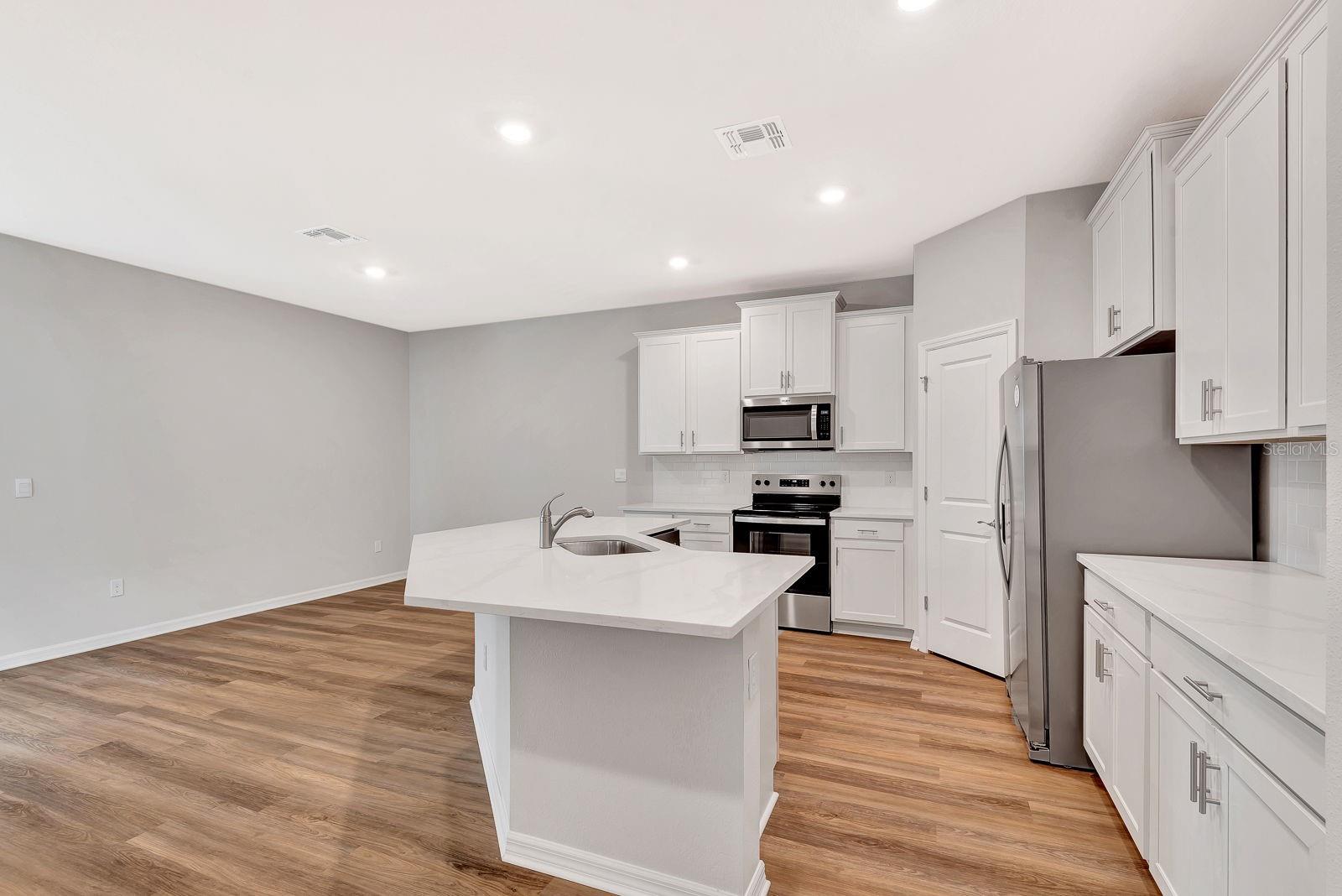 18014 CROPSIDE TRL, BRADENTON, FL, 34211