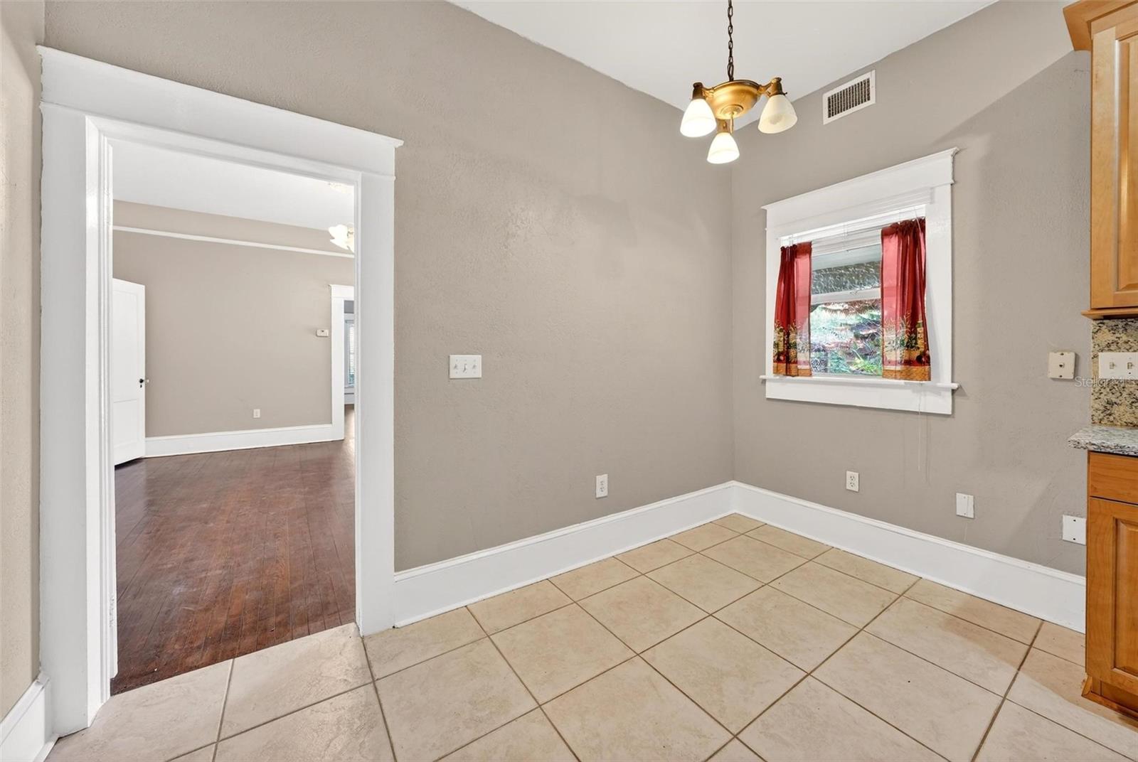 211 CASSADY ST, UMATILLA, FL, 32784