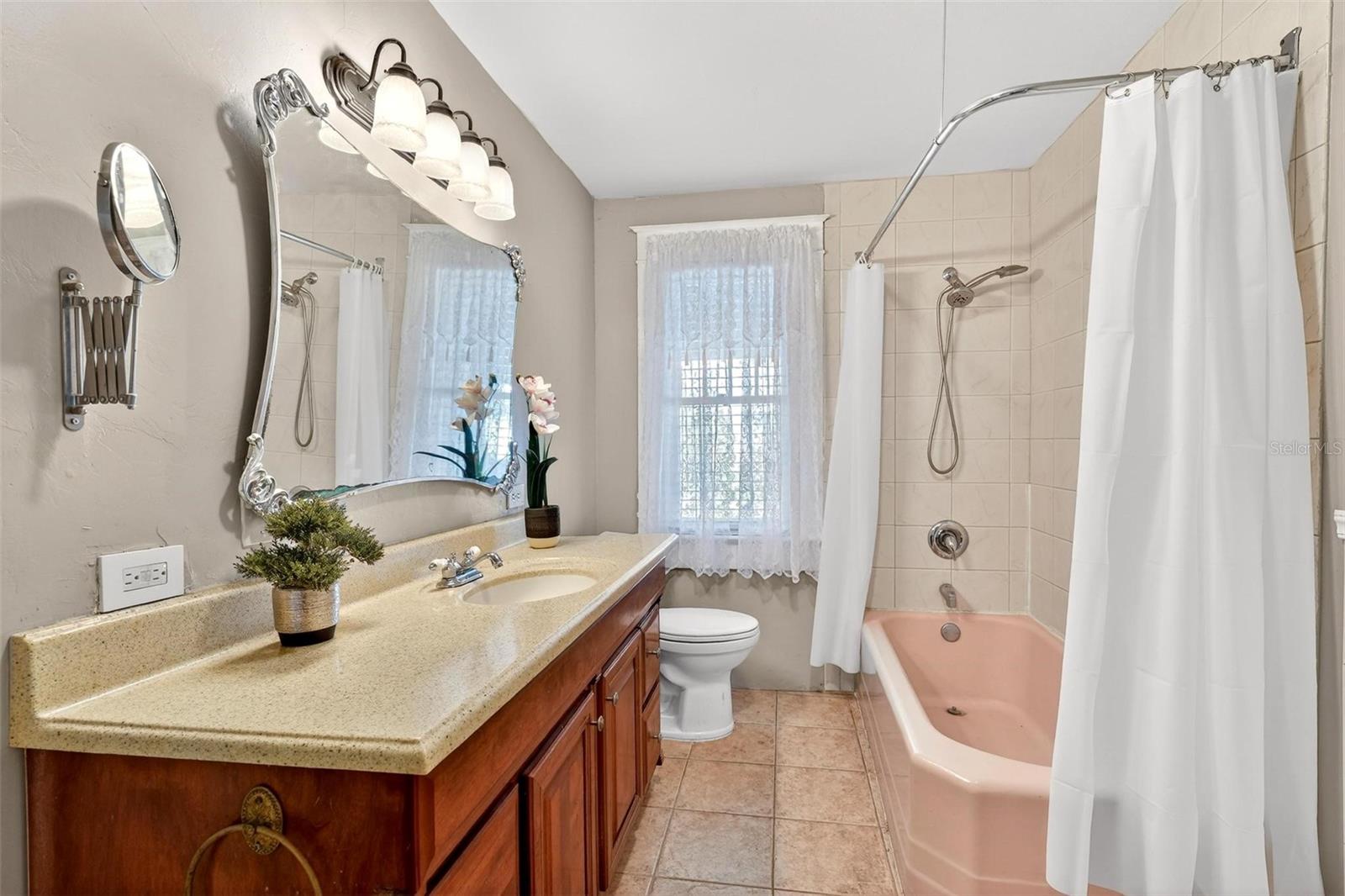 211 CASSADY ST, UMATILLA, FL, 32784