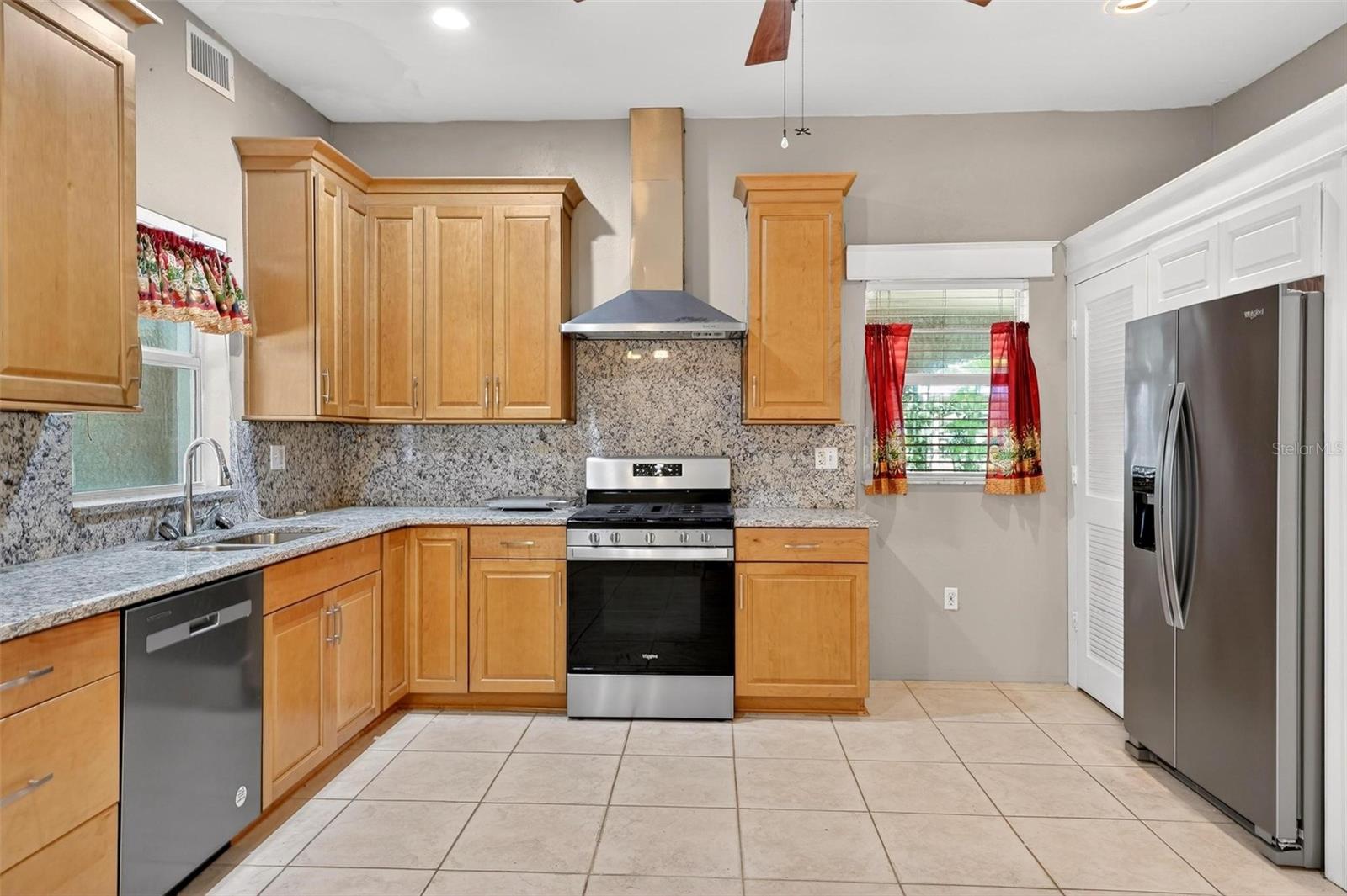 211 CASSADY ST, UMATILLA, FL, 32784