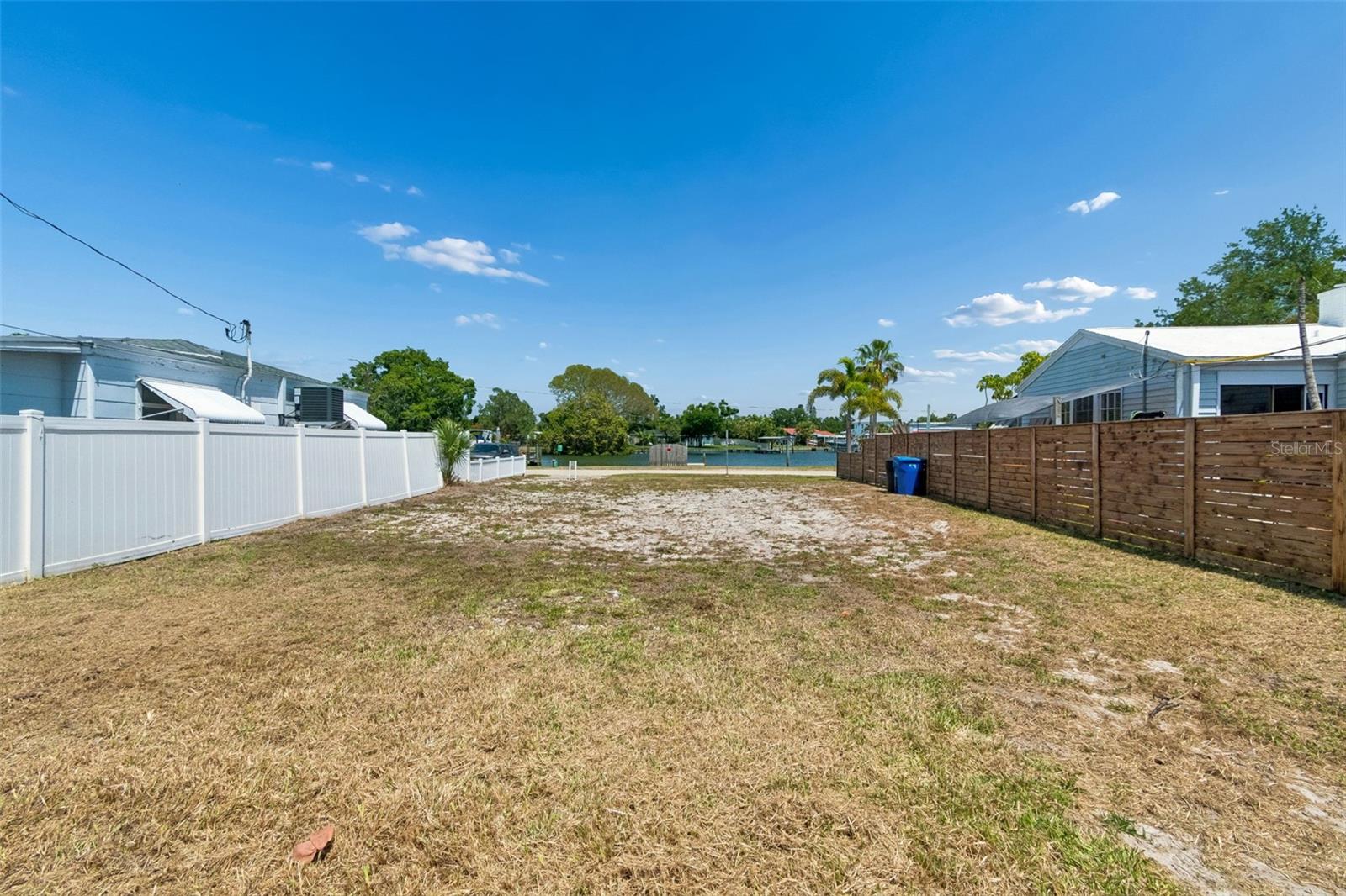4005 SUNRISE DR S, ST PETERSBURG, FL, 33705
