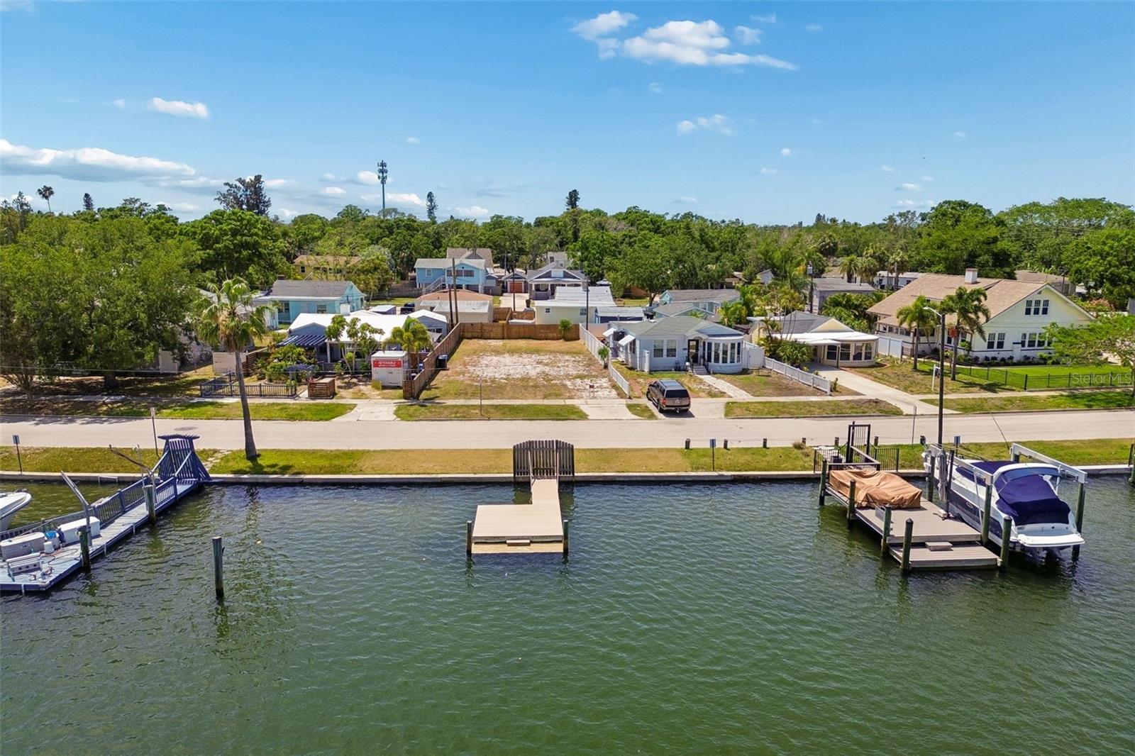 4005 SUNRISE DR S, ST PETERSBURG, FL, 33705