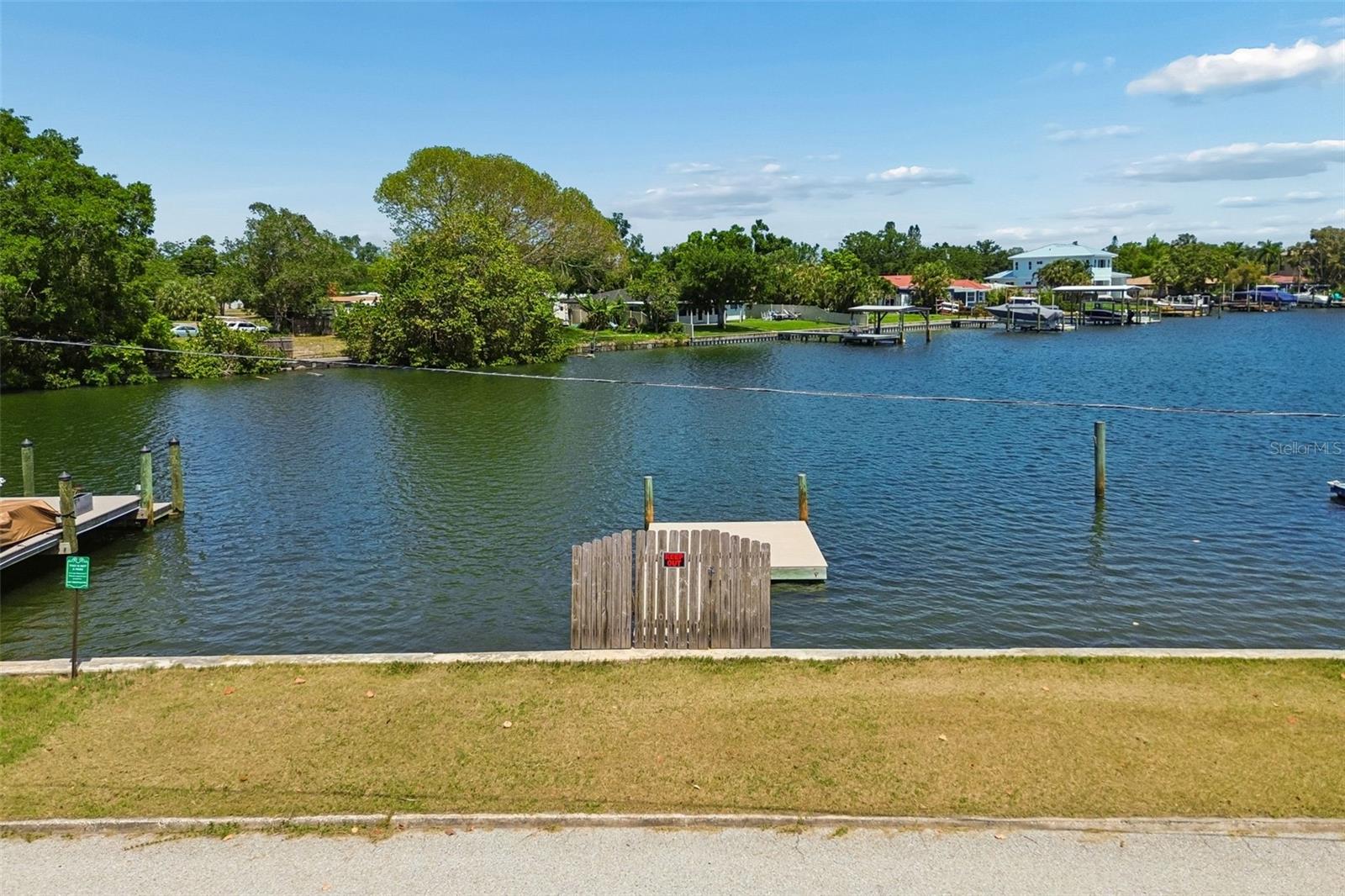 4005 SUNRISE DR S, ST PETERSBURG, FL, 33705