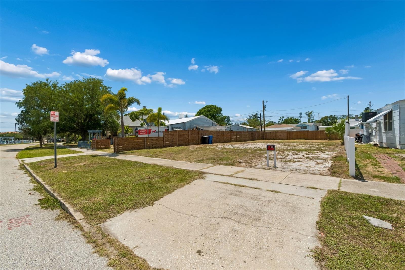 4005 SUNRISE DR S, ST PETERSBURG, FL, 33705