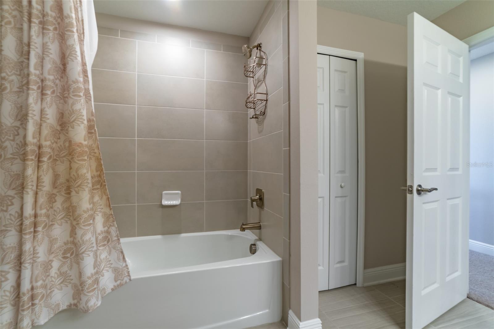 5820 TIMBERDALE AVE, WESLEY CHAPEL, FL, 33545